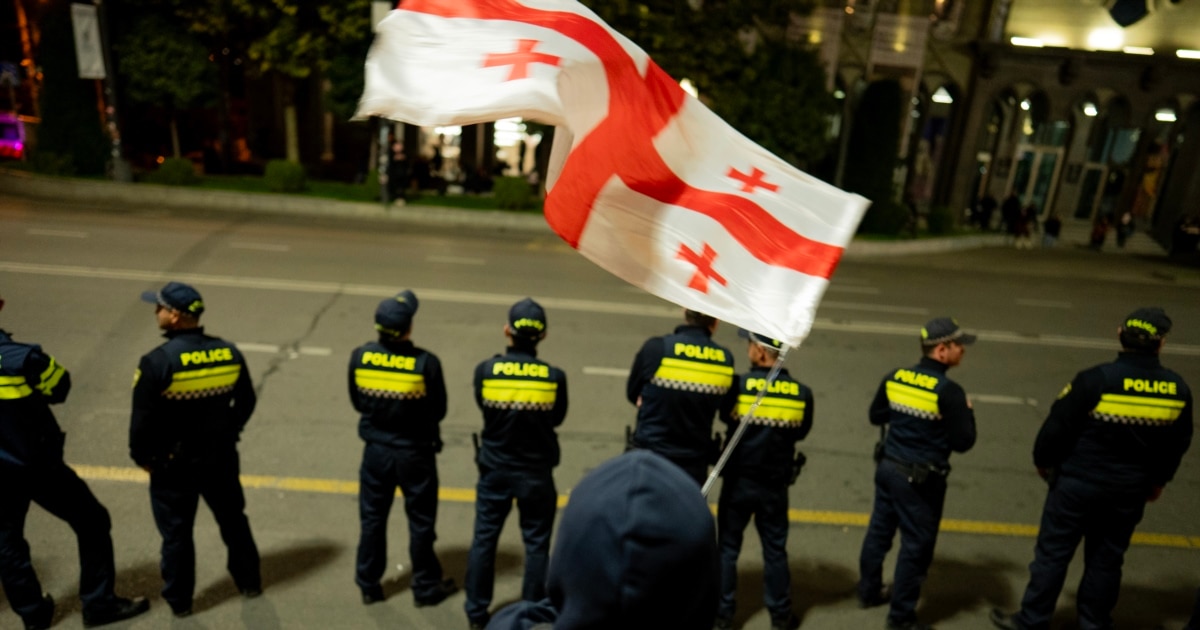 25 ოქტომბრის ღამეს მოსამართლეებმა რამდენიმე დემონსტრანტი გაუშვეს ადმინისტრაციულ პატიმრობაში