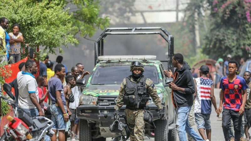 Хаити бара помош од странски трупи по атентатот на претседателот 