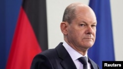 Njemački kancelar Olaf Scholz uoči sastanka s generalnim sekretarom NATO-a Jensom Stoltenbergom u Berlinu, 17. marta 2022. 