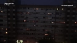 Lupanje u šerpe i zvižduci sa terasa u Srbiji