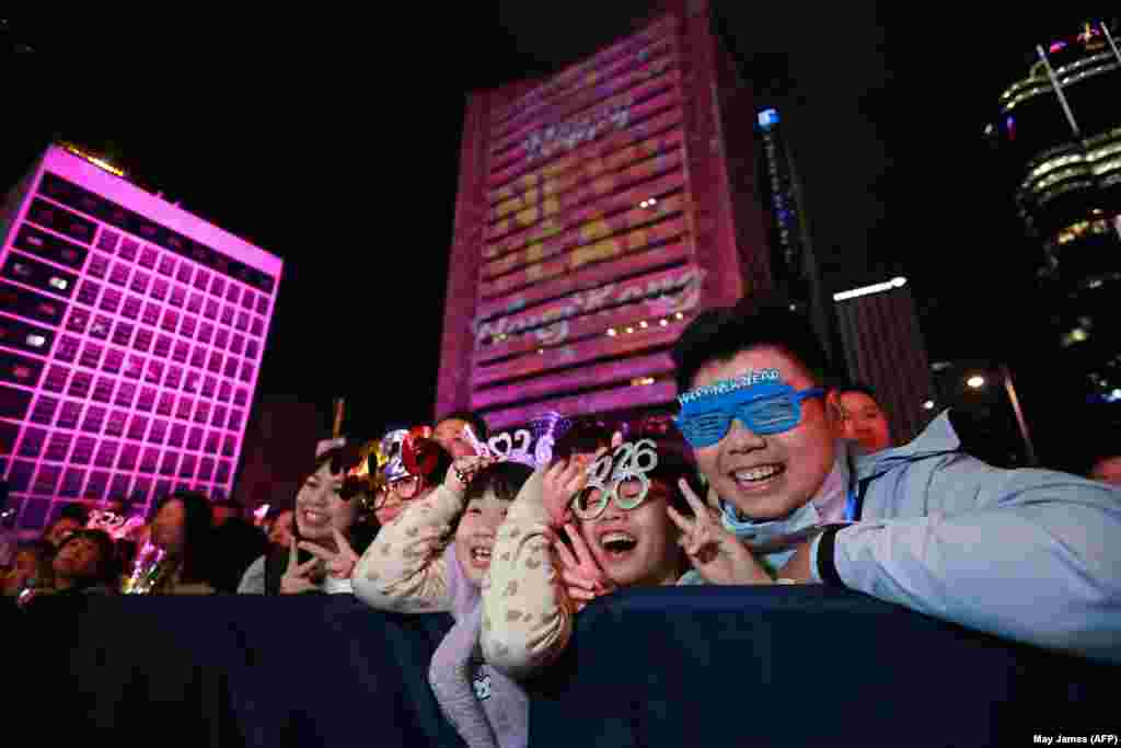 Ljudi na koncertu tokom novogodišnje proslave u Hong Kongu