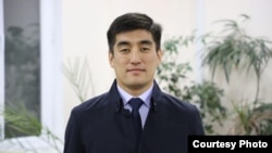 Акылбек Орозматов.