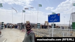 په جنوبي وزيرستان کې افغانستان ته داخلېدونکې د انګور اډې لاره ـ انځور له ارشيفه 