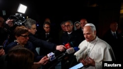  რომის პაპი, ლეონ XIV განცხადებას აკეთებს ირანის წინააღმდეგ აშშ-ის და ისრაელის ომის შესახებ. 7 აპრილი, 2026 წელი