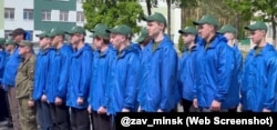 Навучальна-палявыя зборы для школьнікаў на базе вайсковай часткі № 31802 у Менску
