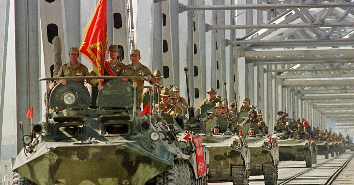 Үлкен сиськи бар арық қыз порно HD онлайн Порно жігіт пизканы жалады