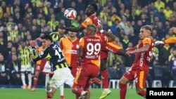 "Fənərbaxça"-"Qalatasaray" oyunu