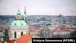 Провідною релігійною конфесією в Чехії є католицька церква. Із загального числа віруючих католицизм сповідують 86,6% чехів.
