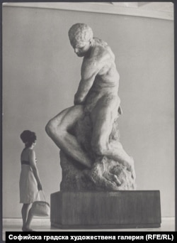 "Среща в галерията", Димитър Сибирски