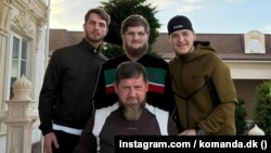 Нохчийчоьнан куьйгалхо Кадыров Рамзан шен кIенташца

