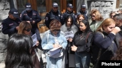 Armenia - Supporters of Davit Minasian picket the Office of the Prosecutor-General, Yerevan, April 9, 2026.