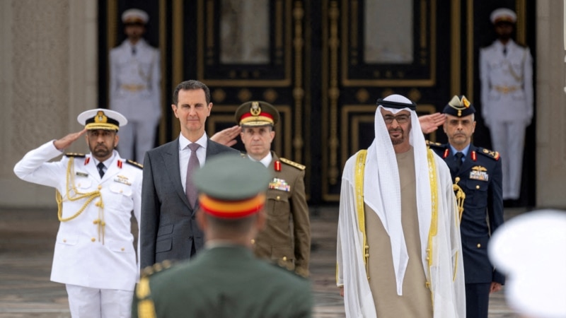 بلومبرگ: عربستان و امارات برای احیای روابط اروپا با سوریه فعالانه لابی می‌کنند