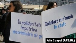 la marșul „Solidaritate între femei”