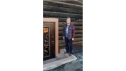 Возле штаба Навального в Иркутске, 12 сентября 2019 года