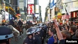 Demonstranti na ulicama New Yorka - Occupy Wall Street , septembar, 2011. 