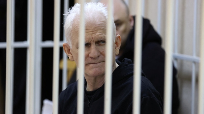 Imprisoned Belarusian Nobel Laureate Byalyatski Placed In Solitary Confinement