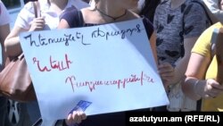 Armenia -- Activists stage protest action near Shengavit court. 13July, 2016 