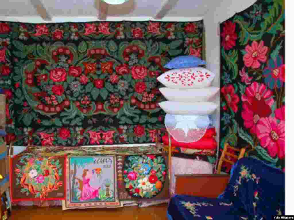 Moldova -- Badiceni - covor moldovenesc, Feb2009