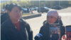 Родственники уехавших в Россию на заработки и оказавшихся в российской армии казахстанцев рядом со зданием МИД Казахстана. Астана, 7 октября 2026 года
