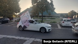 Vozilo sa likom ruskog predsednika Vladimira Putina na auto skupu u organizacija ultra desnih organizacija u Beogradu, 16.8.2026.