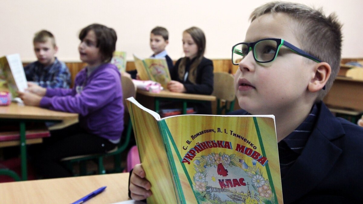 Новий навчальний рік: яка ситуація з підручниками для школярів НУШ
