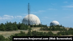 Радиолокационная станция 55Ж6У «Небо-У» на позиции на хребте Тепе-Оба, архивное фото 