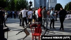 Fotografi e realizuar gjatë një proteste të gastronomëve në Prishtinë në maj të vitit 2021. 