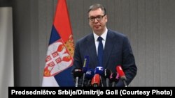 Vučić je rekao da će njegova ponuda za dijalog ostati "dok je ne prihvate".