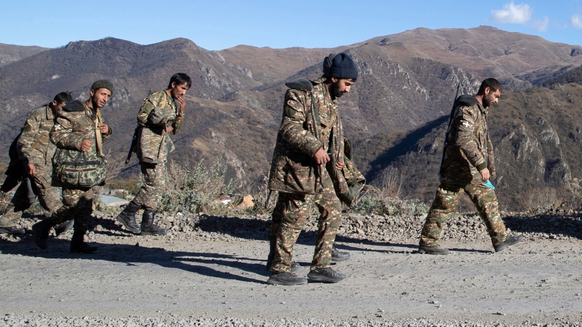 Armenia-Azerbaijan conflict: Casualties mount in Nagorno-Karabakh battle -  BBC News