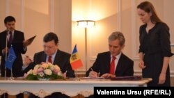 Președintele Comisiei Europene Jose Manuel Barroso și premierul Moldovei Iurie Leancă, Ckișinău, 12.06.2014.