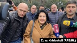 სალომე ზურაბიშვილი პარლამენტთან, 14 დეკემბერი, 2024 წელი 