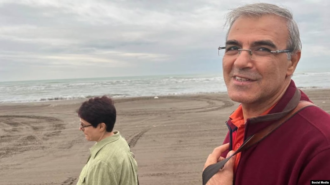 Reza Khandan (right), Nasrin Sotoudeh's husband (file photo)