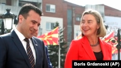 Premijer Zoran Zaev i Federika Mogerini u Skoplju 18. aprila 2018.