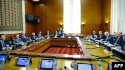 Bisedimet në Gjenevë, foto arkiv