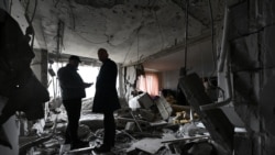 یوه اوکراینۍ بېپيلوټه الوتکه د مسکو په څنډه کې پر یوه اپارتمان ولګېده
 یوه اوکراینۍ بېپيلوټه الوتکه د مسکو په څنډه کې پر یوه اپارتمان ولګېده