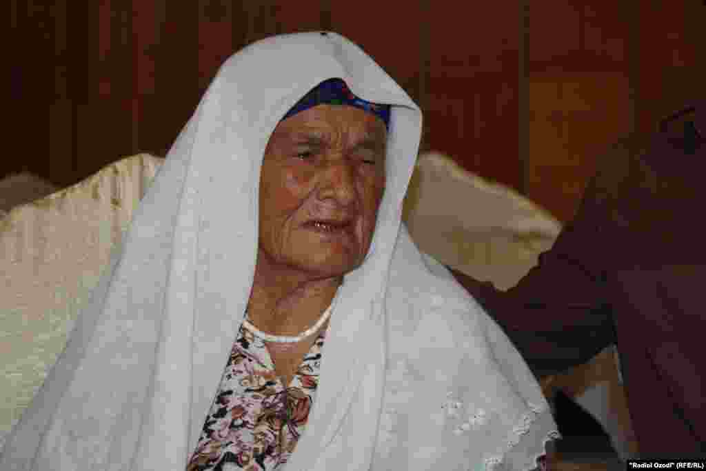 Мать мечтает увидеть сына на свободе 