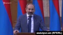 Премьер-министр Армении Никол Пашинян выступает на праздновании Дня независимости в резиденции премьер-министра на Баграмяна 26, Ереван, 21 сентября 2018 г. 