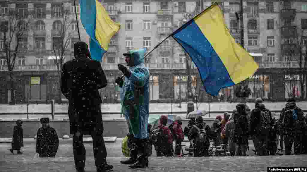 Проте наразі дії адміністрації міста та забудовників, на думку активістів, загрожують процесу реконструкції об&rsquo;єкту