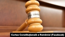  Curtea Constituțională a constatat că dispoziţiile din legea de modificare a Codului penal, care privesc majorarea pedepselor pentru fugari, sunt „constituţionale în raport cu criticile formulate”.