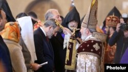 Nikol Paşinyan və II Qaregin