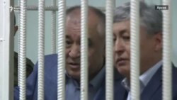Текебаев фракция лидерлигин тапшырды