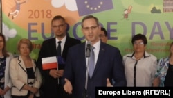 Moldova / Transnistria -- Vitali Ignatiev (C), Europe Day at the Tiraspol University