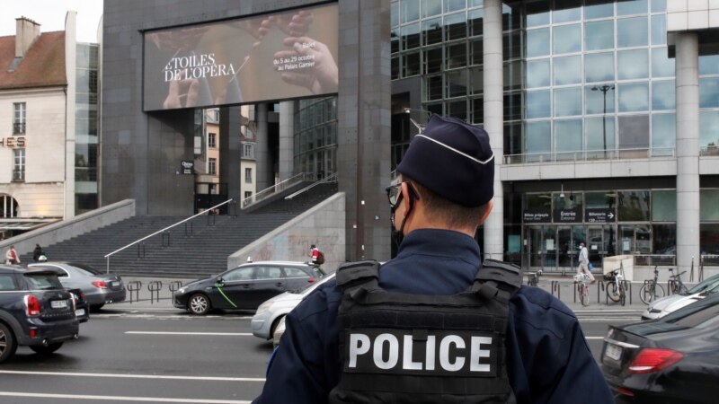 Atacul din fața fostei redacții Charlie Hebdo, anchetat de procuratura antiteroristă