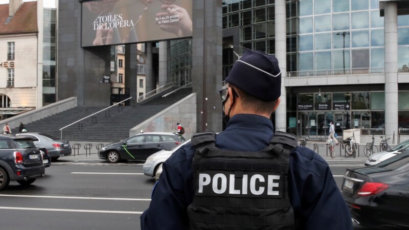 В Париже ученик угрожал расправой директору лицея «во имя Кадырова»