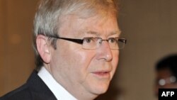 Australian Foreign Minister Kevin Rudd announced the Iran oil embargo during a visit to London on January 24.