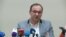 Бывший заместитель руководителя аппарата Национального собрания Арсен Бабаян на пресс-конференции, Ереван, 14 ноября 2019 г.