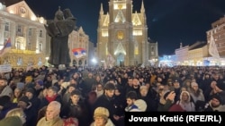 Ispunjen trg u centru Novog Sada tokom protesta na poziv studenata u blokadi, 17. januar 2025.