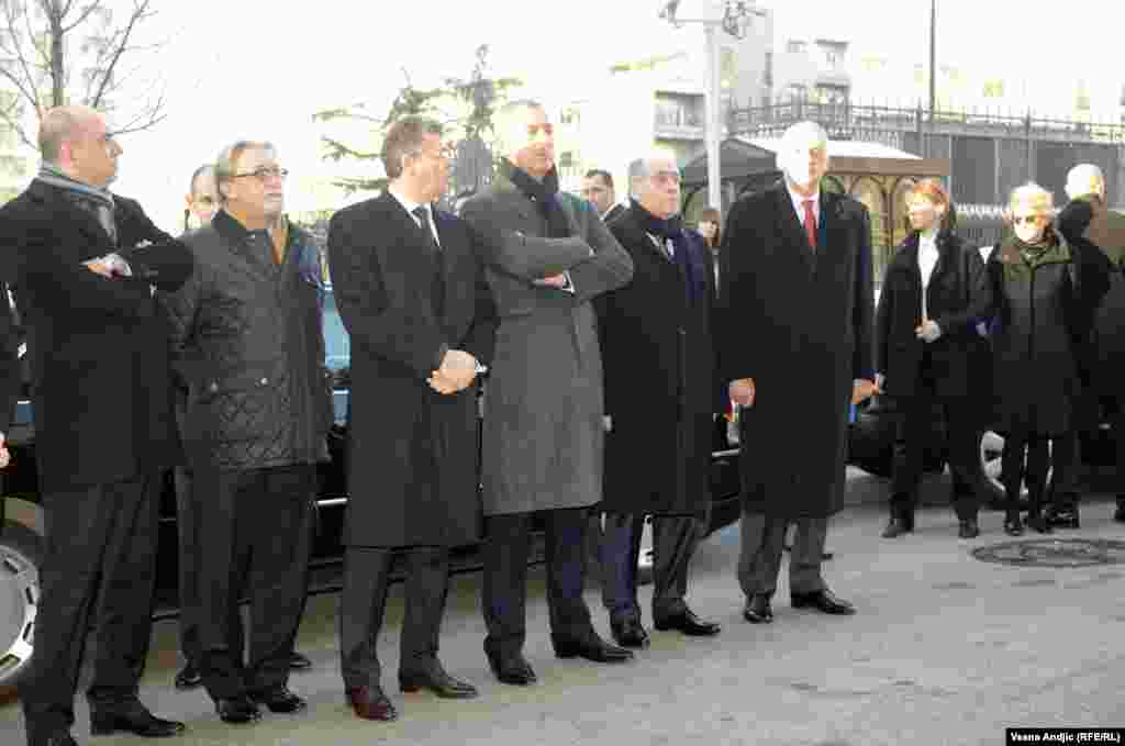 Đukanović je položio venac na spomen ploču ubijenom premijeru Srbije Zoranu Đinđiću