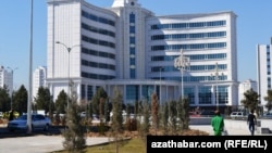 Barlagyň netijesinde Aşgabadyň şäher halk bilim bölüminiň (gorONO) bölümleriniň birini ýapmak barada degişli karar kabul edilipdir.