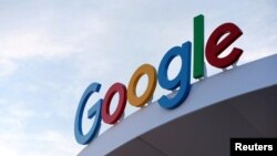 Google trebuie să plătească despăgubiri de 425,7 milioane de dolari către aproximativ 98 de milioane de utilizatori din SUA, pentru că ar fi încălcat confidențialitatea datelor personale.